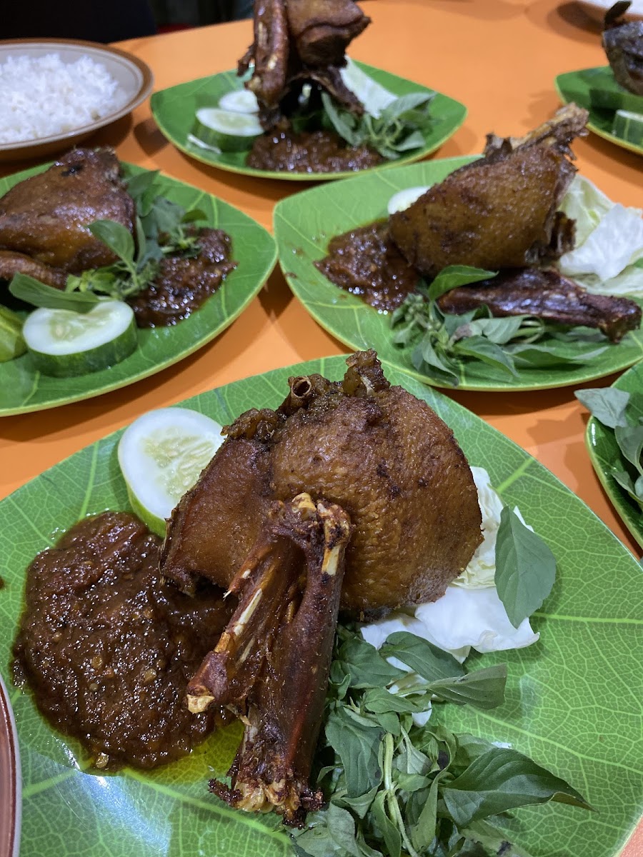 Bebek Goreng Martien-3